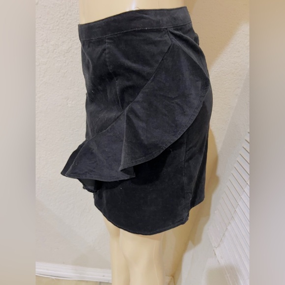 BP. Womens Black Regular Fit Velvet Ruffle Back Zip Short Mini Skirt Size S - Picture 2 of 7